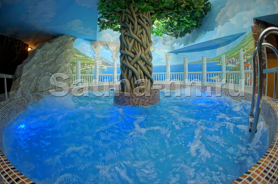 Сауна "Сакура". Круглый бассейн с гейзером в номере с турецкой баней
