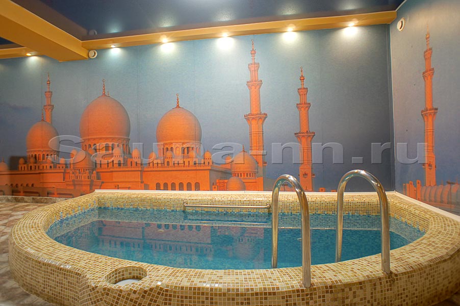Фото бассейна в номере "Хамам" в сауне "Абсолют"