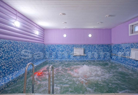 Сауна "Деревенька" — Дом №2 - бассейн 4х5м с подогревом, гейзером и цветной подводной подсветкой